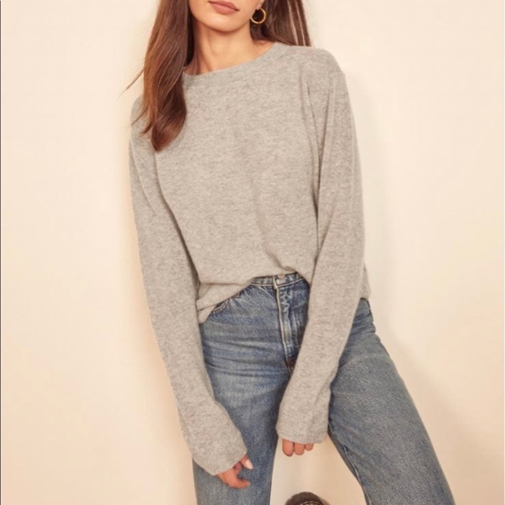 Reformation Light Gray Scoop Neck Cashmere-Blend Sweater